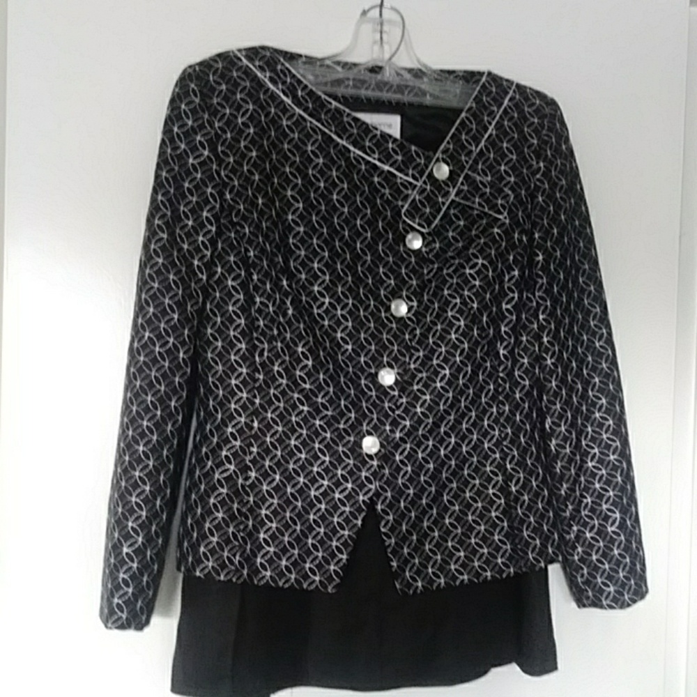 Ladies suit